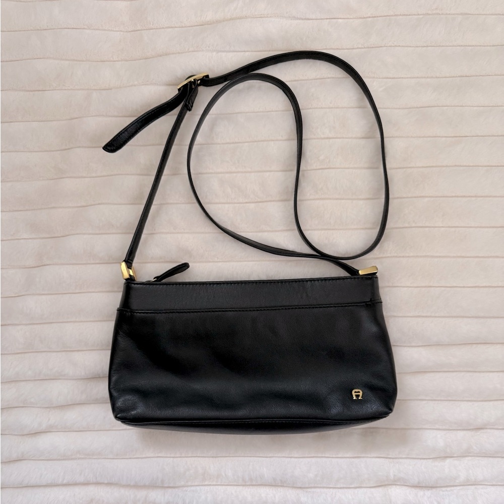 Etienne Aigner purse